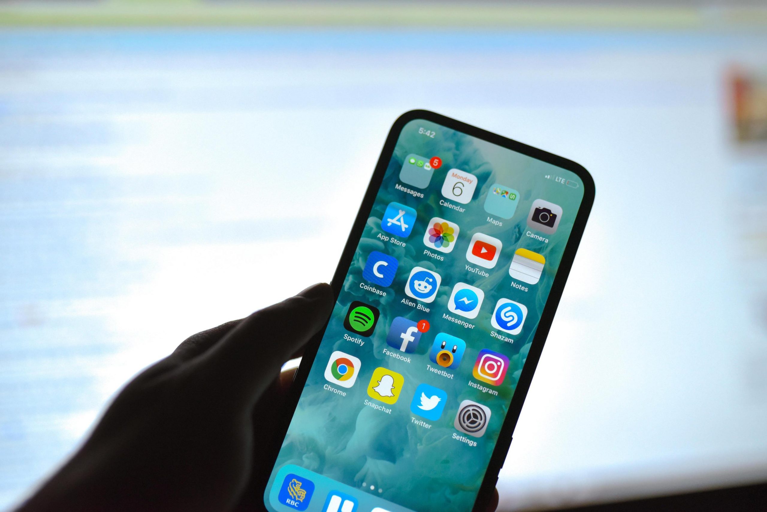 iPhone